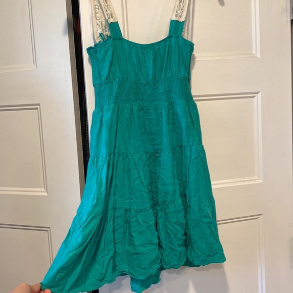 Green mini dress with macrame straps - Picture 6 of 6